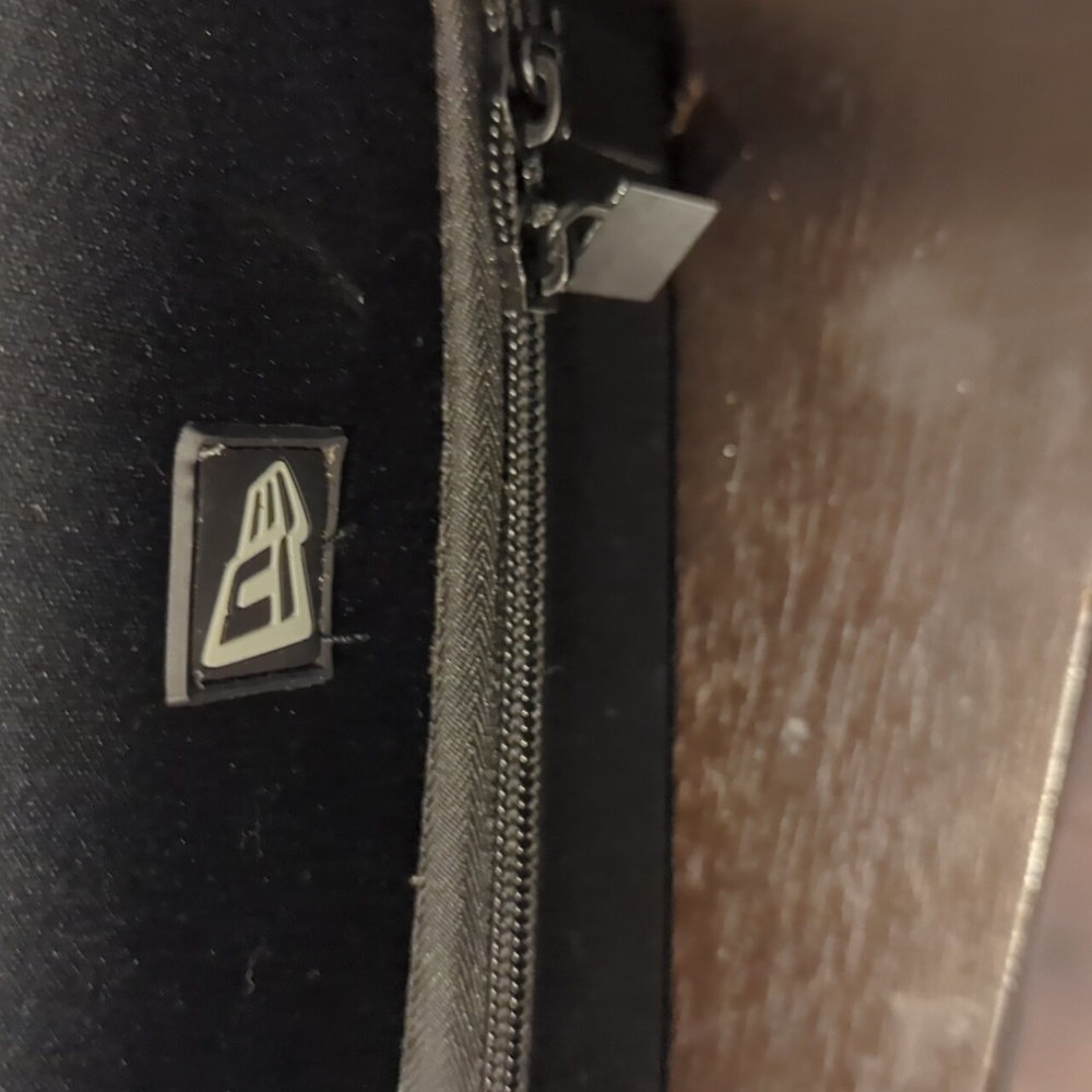 New Era 6 Cap Carrier Black Bag Kevin Hart Tour - Picture 3 of 3